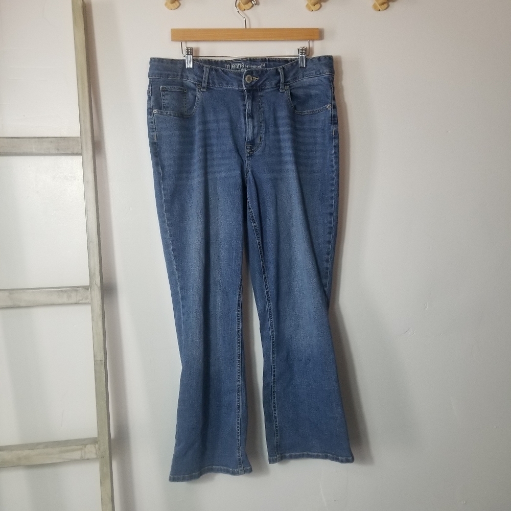 M JEANS BY MAURICES WOMEN'S HIGH RISE CURVY SIZE 14